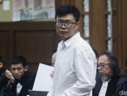 Ketegangan Muncul saat Hakim Interogasi Hubungan Ronald Tannur dan Dini: Apa yang Sebenarnya Terjadi di Balik FWB Pak