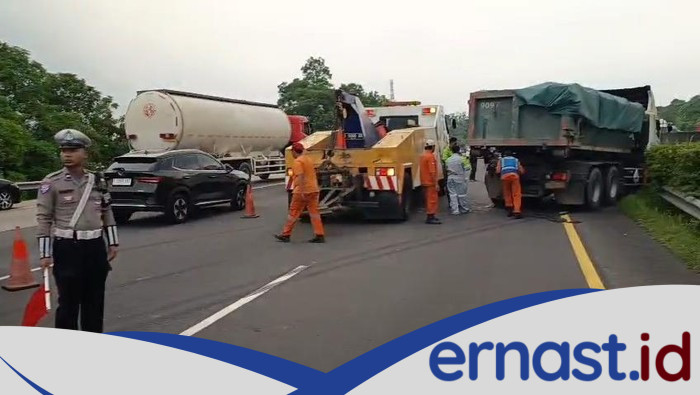 **Tragedi Tol Jagorawi: 3 Kendaraan Tabrak Beruntun, Sopir Diduga Mengantuk**