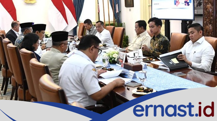Prabowo Pimpin Ratas, Sekolah Rakyat jadi Fokus - apa yang diusulkan?