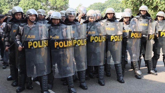 Polresta Bandara Soetta Siap Antisipasi May Day dengan Pelatihan Pengendalian Massa