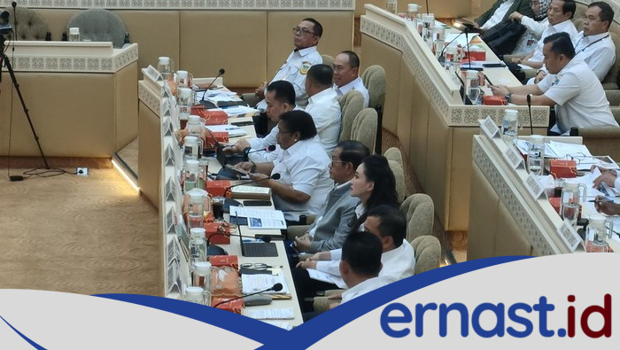 Ahmad Luthfi Ingin Tekan Kemiskinan di Jateng: Harus Punya Daya Ungkit Bersaing - Update 1