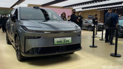 Antre Panjang Beli Mobil Listrik Toyota yang Harganya Rp 200 Jutaan, Begini Alasannya!