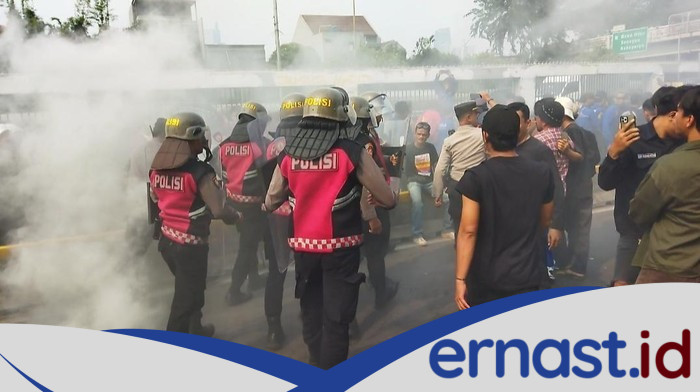 13 Anarko Demo May Day Ditangkap Polda Metro di DPR, Tren Kekerasan Meningkat?