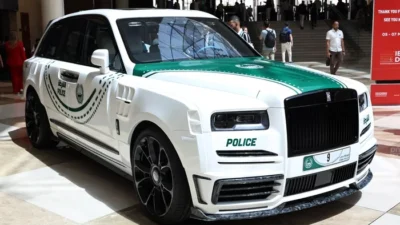Rolls-Royce Cullinan: Mobil Mewah yang Menjadi Armada Polisi Dubai