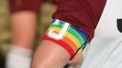 “FA Larang Transgender Perempuan Main di Sepakbola Inggris: Polemik Gender yang Gegerkan Olahraga”