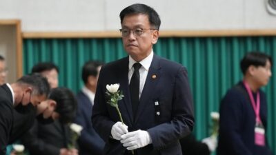 “Usai Plt Presiden, Menteri Keuangan Korsel Berikan Resignasi Menjelaskan Krisis Ekonomi”