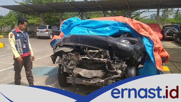 Mobil Anggota DPR Kecelakaan di Tol Pemalang, Ini Daftar 2 Korban Tewas-2 Luka - Update 2