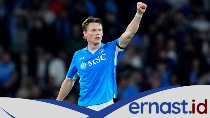 **Conte: MU Tak Pernah Beri Peran Penting ke McTominay, Namun Napoli Jadi Rumah Kedua yang Tepat**