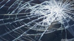 Truk Tabrak 4 Kendaraan di Turunan Flyover Slipi Jakbar, Rem Blong Sebabkan Kecelakaan Fatal!