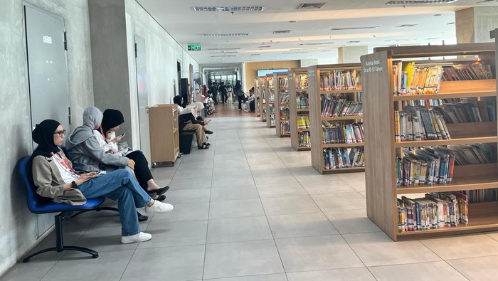 Warga Antusias Sambut Wacana Perpustakaan Buka Sampai Malam, Solusi Baru untuk Masyarakat Malam Ini