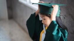 **Waka Komisi X DPR Usul Wisuda Diganti Pameran Karya Siswa: Alternatif untuk Atasi Biaya Mahal**