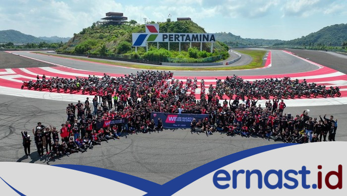 **Ratusan Moge Ducati Padati Mandalika! Event We Ride As One 2025 Sukses Dengan 240 Unit**