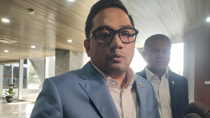 Coblosan Ulang: Ketua Komisi II DPR Tegur Money Politics Rp 5 Juta!