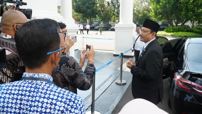 **Antusiasme Tinggi, 5.000 Calon Siswa Sudah Daftar Sekolah Rakyat**