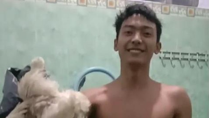 Viral! Atlet Binaraga Malang Makan Ayam Tiren, Reaksi Pemkab Bikin Heboh