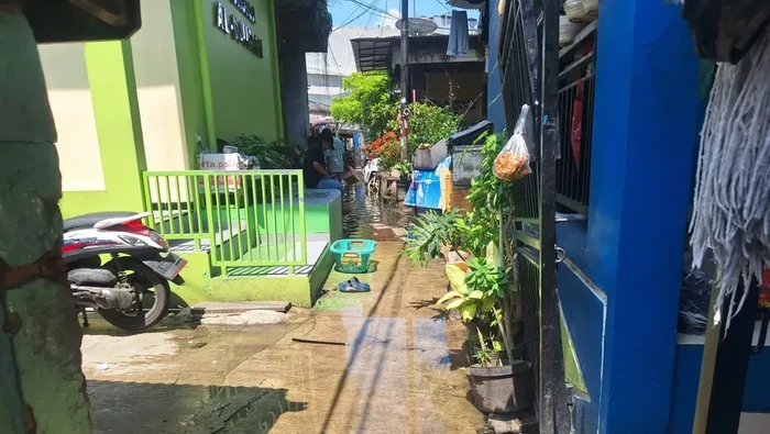 2 Bulan Permukiman di Jakut Kebanjiran, Warga Sebut Imbas Proyek Tol: Kebijakan atau Korban?