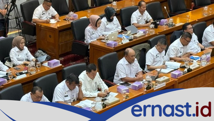 BGN Minta Tambahan Rp 50 Triliun untuk MBG 2025 di DPR