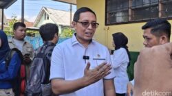 **Hasan Nasbi Kembali Pimpin PCO, Klaim Loyalitas kepada Presiden**