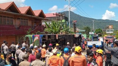 12 Penumpang Tewas, Begini Kondisi Sopir Bus Terguling di Padang Panjang.