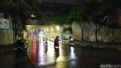 “Begini Kondisi Terkini Kolong Manggarai Usai Tawuran Bubar: Warga Berteriak minta Bantuan!”