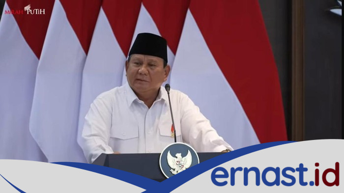 Prabowo: 