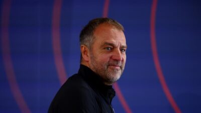 [Di Awal Musim, Flick Tak Bayangkan Barca Berpotensi Sabet 4 Piala: Mungkinkah?]