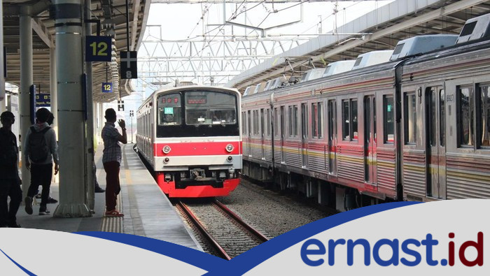 Konfrontasi Mengerikan! Mobil Boks Tertabrak KRL Bogor-Jakarta Dekat Stasiun Bojong Gede, Proses Investigasi Berlangsung