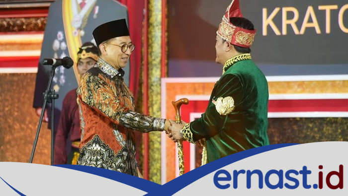 **Menbud Nobatkan Raja Kebudayaan Banjar Kalimantan, Titip Pesan untuk Masa Depan**