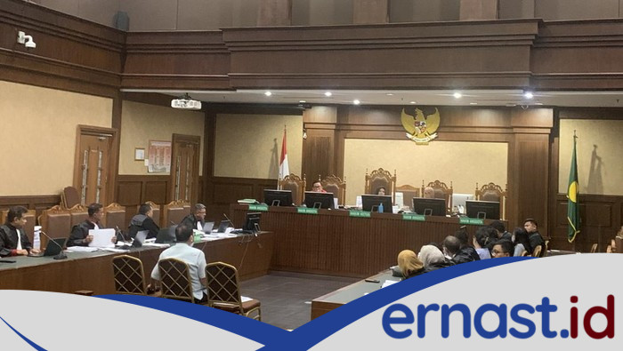 **Zarof Ricar dan Rp 50 M: Makelar Perkara Gula Terkuak di Pengadilan Tipikor**
