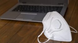 “Masker Cerdas Ilmuwan: Deteksi Gagal Ginjal dari Bau Mulut”