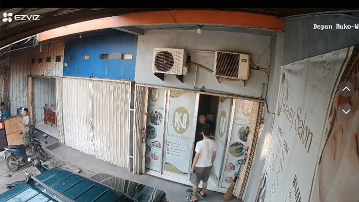 Pemobil Parkir Sembarangan Depan Salon, Viral dan Malah Ngamuk!