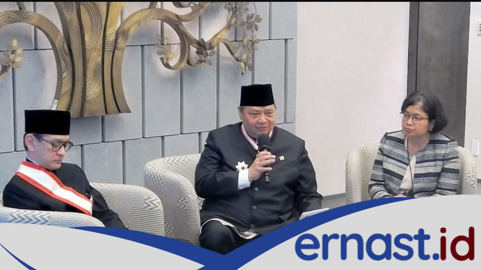 **Menko Airlangga dan Eks Menlu Marty Terima Penghargaan dari Jepang, Hubungan Indonesia-Jepang Terdongkrak?**