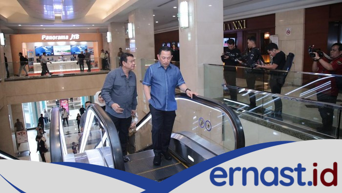 Kapolri dan Wakapolri, Menonton Bareng Film 'Sayap-Sayap Patah 2' di tengah Rasa Cemas!