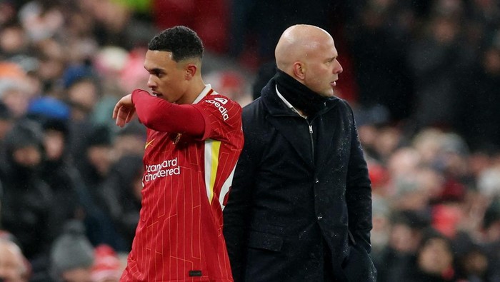 **Liverpool Tanpa Alexander-Arnold? Slot Yakin Bisa Cari Pengganti!**