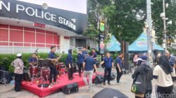 1. “Live Music di CFD Bundaran HI: Warga Nikmati Olahraga Sambil Nyanyi-Joget”