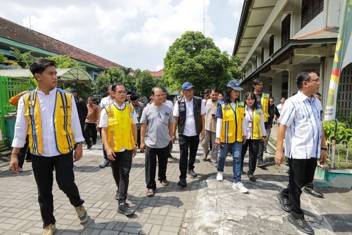 Wamensos & Wamen PU Tinjau Calon Lokasi Sekolah Rakyat di Yogyakarta - Update 1