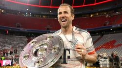 Harry Kane Sudah Angkat Trofi, Doakan Tottenham Menyusul!