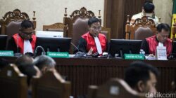 “Jejak Pemvonis Ringan Harvey Moeis yang Kini Dimutasi Lebih Jauh: Hakim Eko Aryanto Dipindahkan ke Papua Barat”