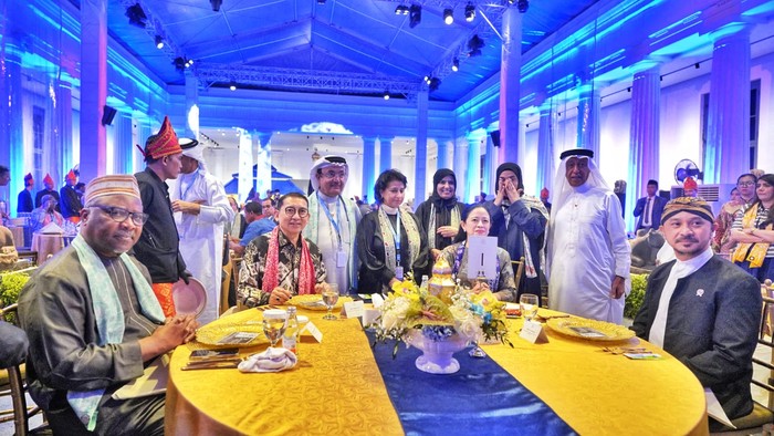 **Delegasi PUIC Disambut Meriah, Menbud Fadli Zon Kukuhkan Diplomasi Budaya Indonesia**