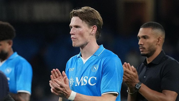 Tak Perlu Panik, Napoli: Mctominay Minta Tetap Fokus Usai Imbang vs Genoa