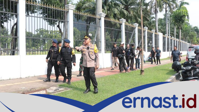 [judul pertama]