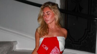 Duh, Bintang Porno Bonnie Blue Terobos Larangan Stadion Nottingham Forest