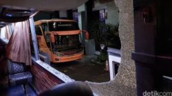 “Insiden Mengerikan di Kanjuruhan: Bus Persik Diterjang Batu, APPI Beri Peringatan Keras”