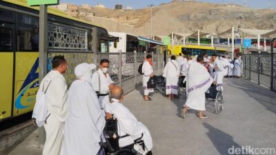 “27 Rute Bus Shalawat yang Harus Diketahui Jemaah Haji RI di Mekkah: Informasi Terbaru!”