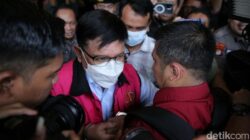 **”MA Tolak PK Eks Menkominfo Johnny G Plate, Vonis 15 Tahun Tetap Berlaku”**
