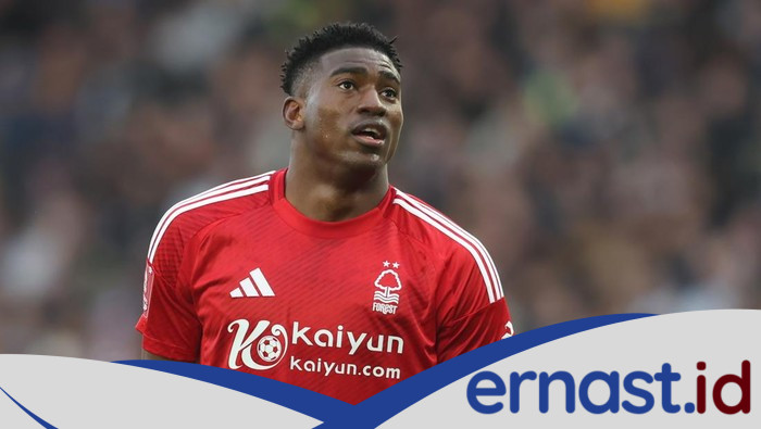 [Taiwo Awoniyi Koma Usai Cedera di Laga Nottingham Vs Leicester]