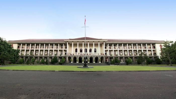 UGM Siap Hadapi Gugatan ke Rektor hingga 4 Warek soal Ijazah Jokowi: Sidang Pertama pada 22 Mei