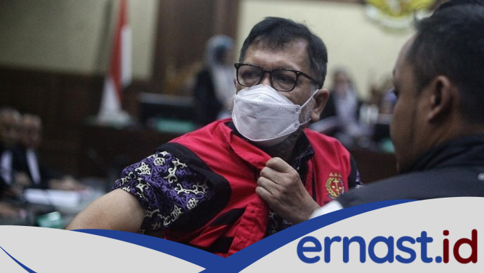 **Zarof Ricar Pamer Foto Hakim Agung Soesilo, Bantuan Kontroversial untuk Ronald Tannur**