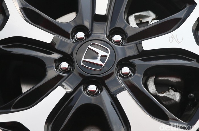 **Penjualan Mobil Honda di Indonesia Turun 50 Persen, Ini Alasannya**