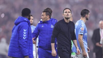 “Coventry Kalah, Lampard Cemberut, Tapi Fans Lawan Berikan Kejutan!”